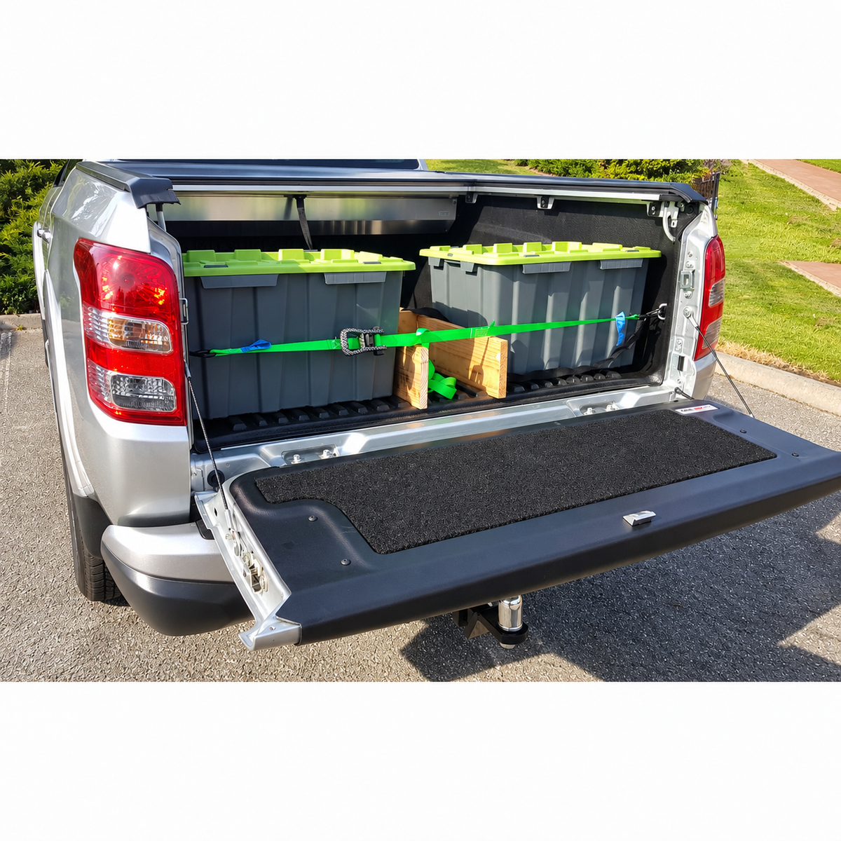 2015-2023 Mitsubishi Triton MQ/MR Non-Slip Tailgate Protector